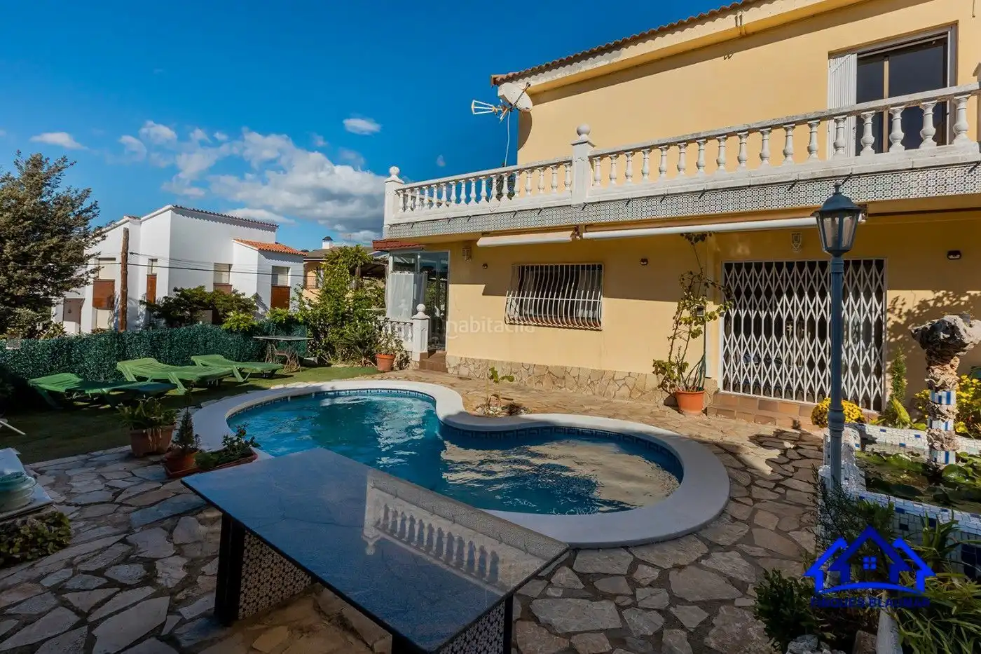 Piscina de Casa o chalet en venta en Arenys de Mar con Jardín privado, Trastero y Piscina