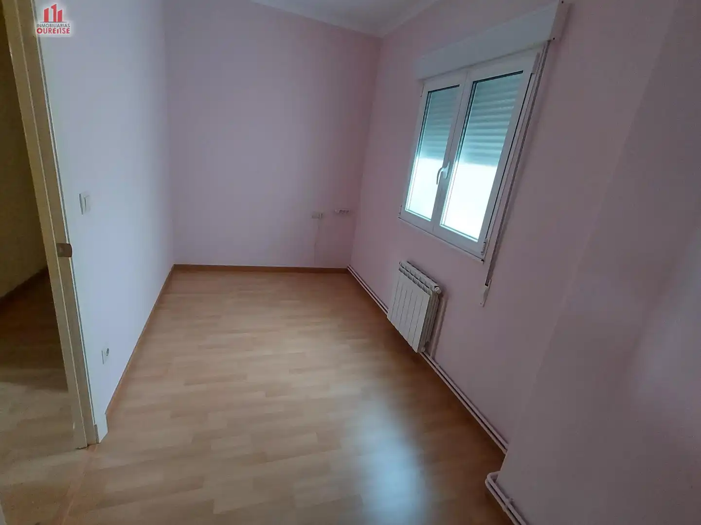 Habitación de Piso en venta en Ourense Capital  con Calefacción y Balcón