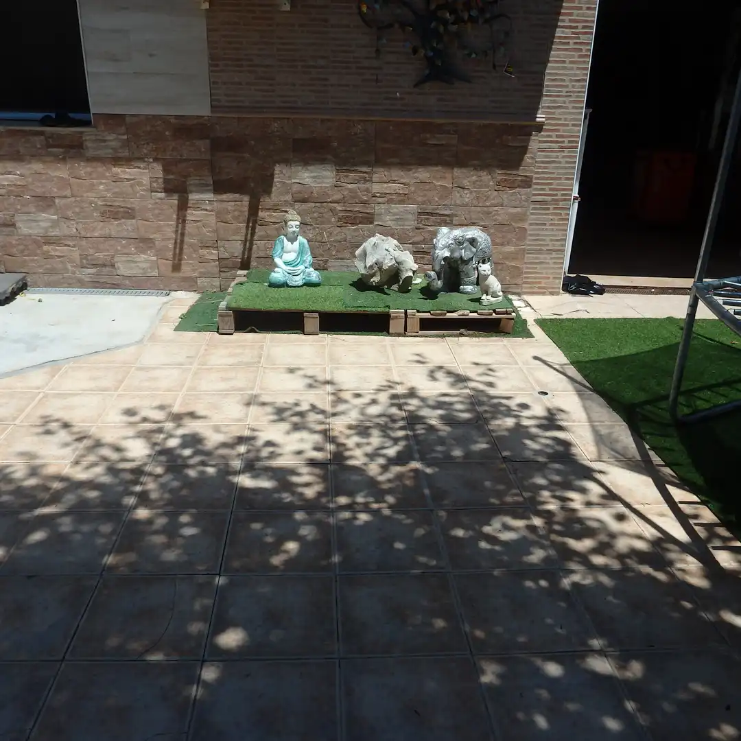 Terrassa de Casa o xalet en venda en Cedillo del Condado amb Aire condicionat, Calefacció i Jardí privat