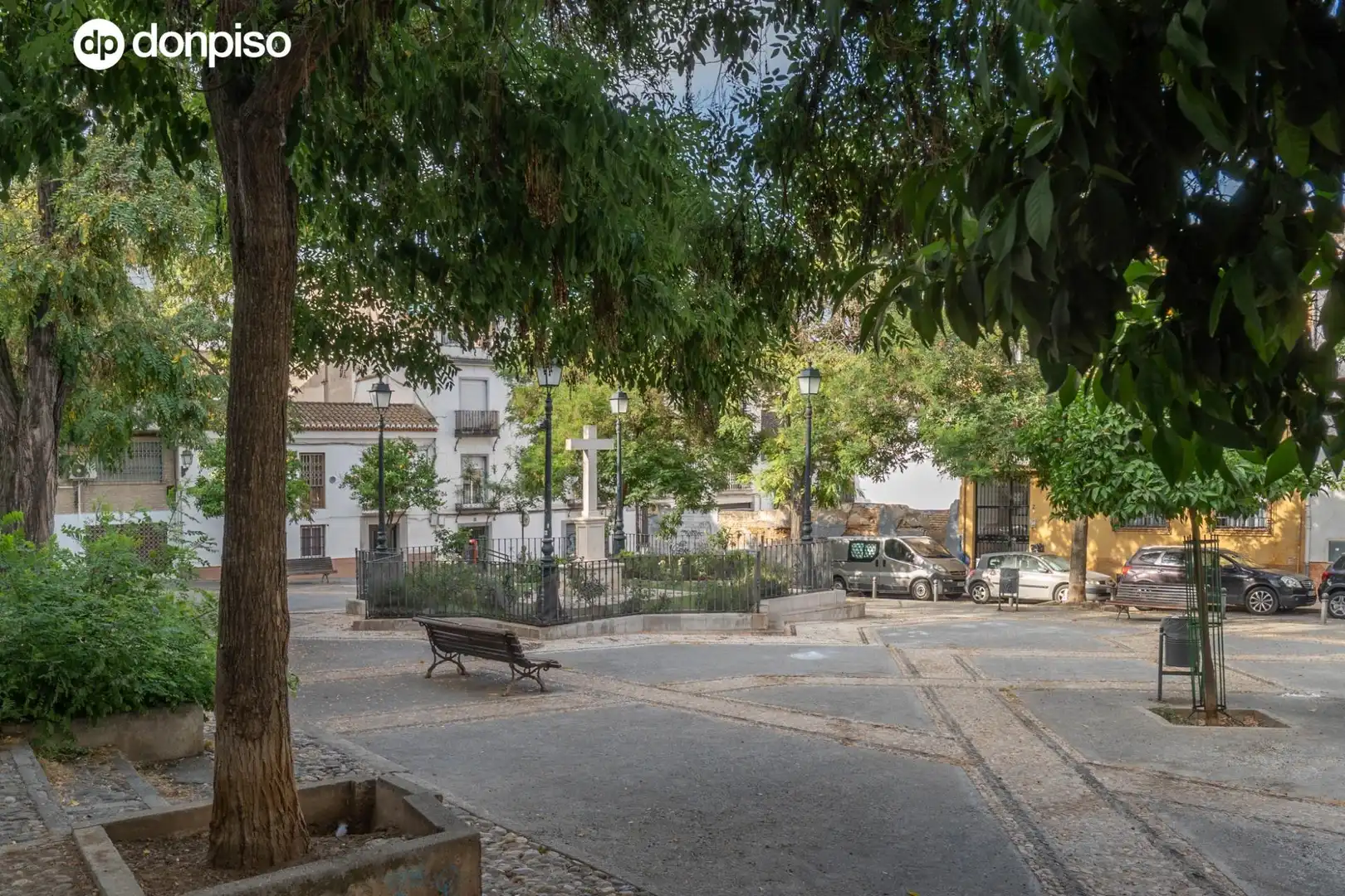 Vista exterior de Piso en venta en Granada con Aire acondicionado y Calefacción