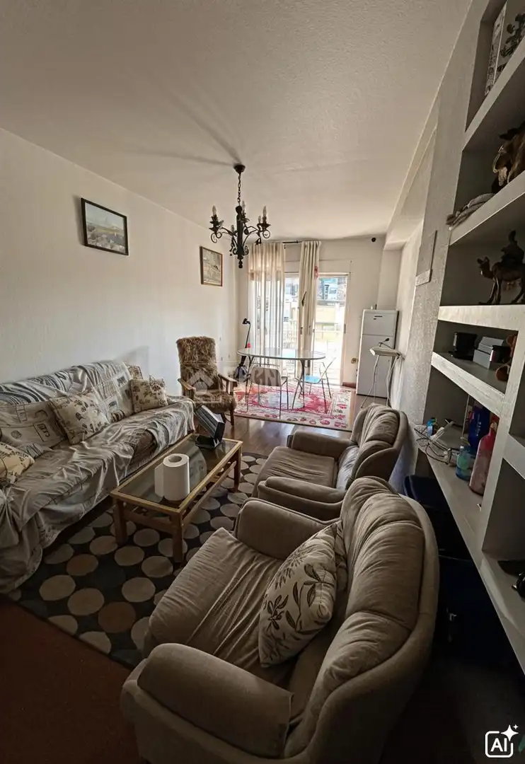 Sala de estar de Piso en venta en Granada con Balcón