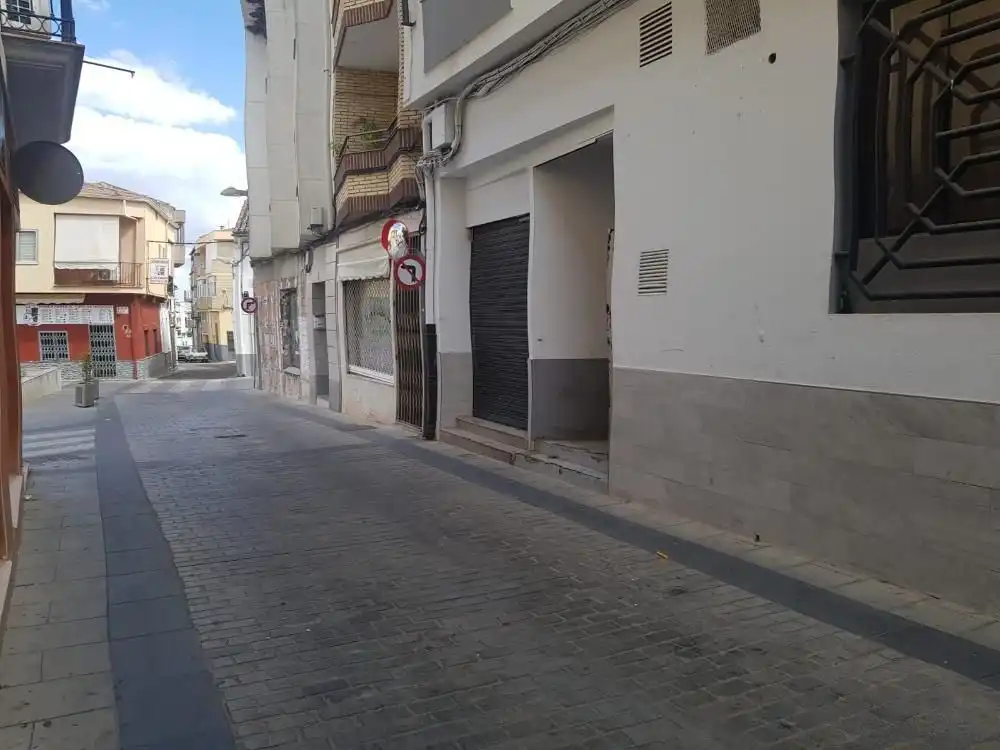 Gewerbefläche zum Verkauf in Calle Preciados, imagen 2