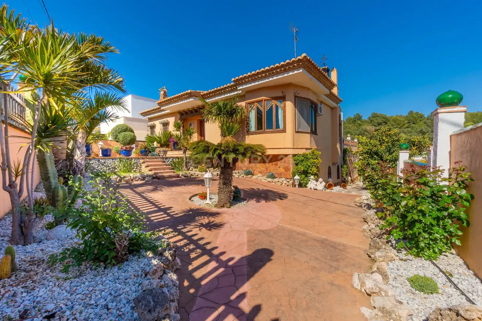 Vista exterior de Casa o chalet en venta en Torremolinos con Aire acondicionado, Jardín privado y Trastero