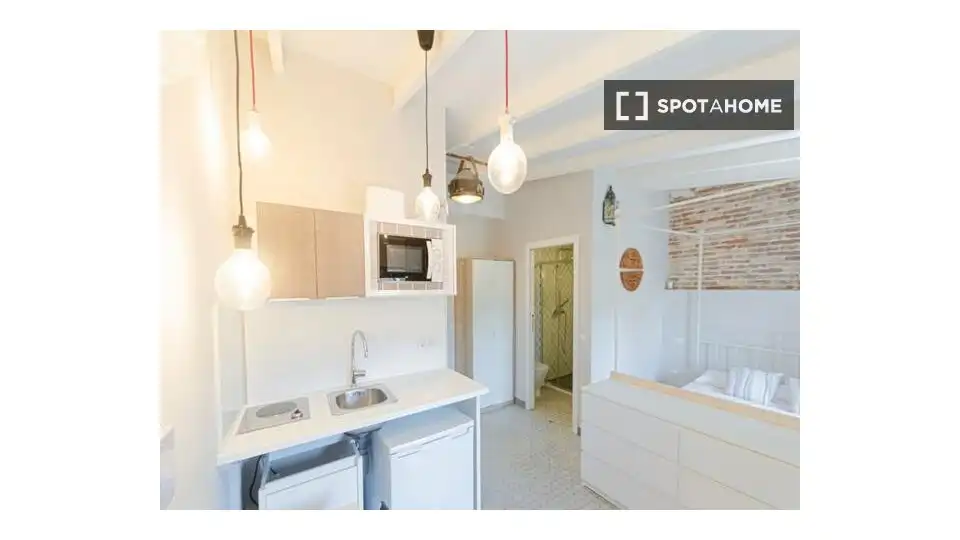 Bedroom of Flat for rent in Barcelona  with Air Conditioner, Heating and Furnished