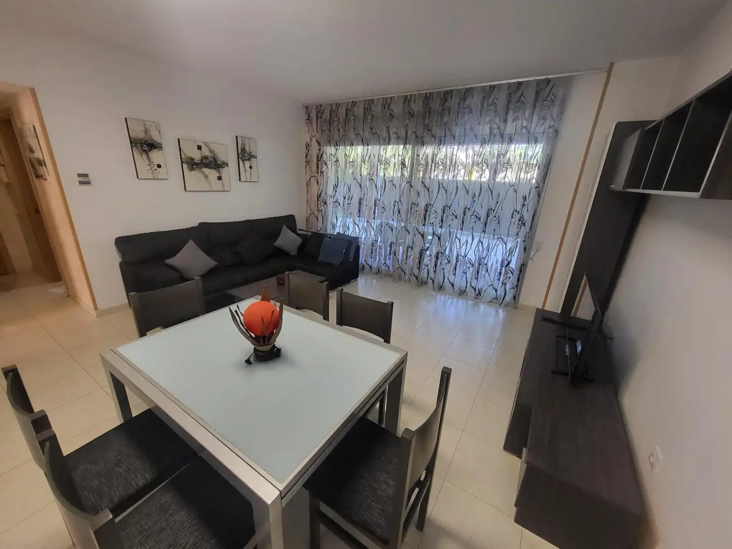 Wohnzimmer von Erdgeschoss zum Verkauf in Salou mit Klimaanlage, Heizung und Terrasse