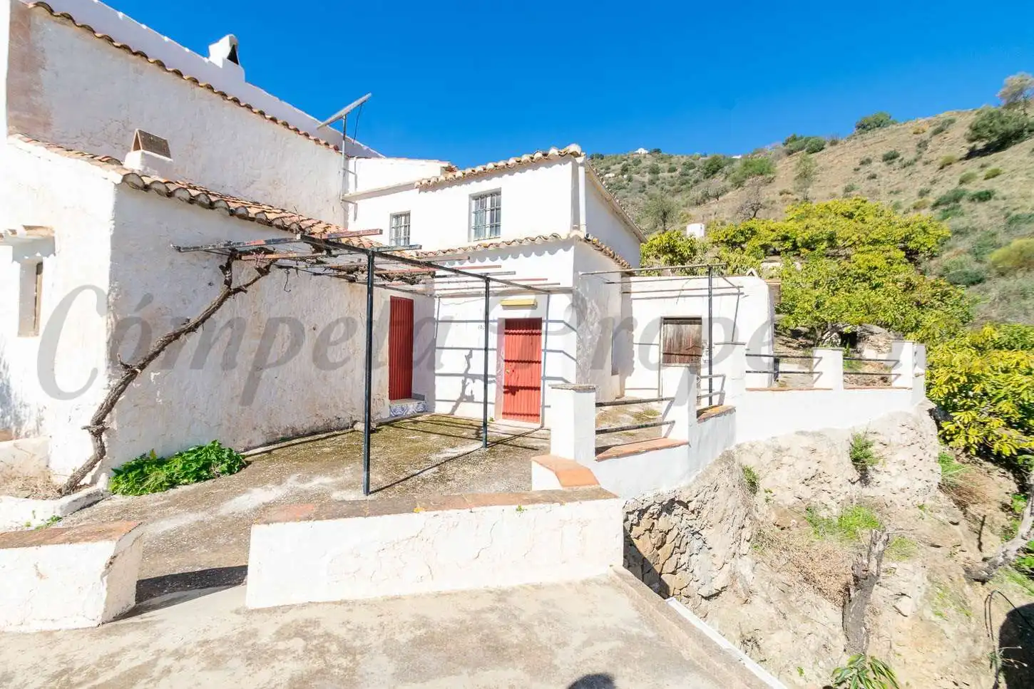 House for sale in Cómpeta