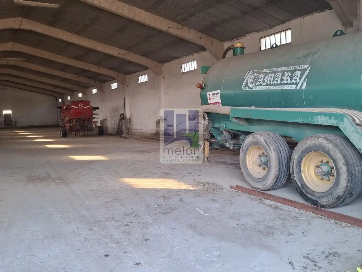 Parking de Local de alquiler en Rubena