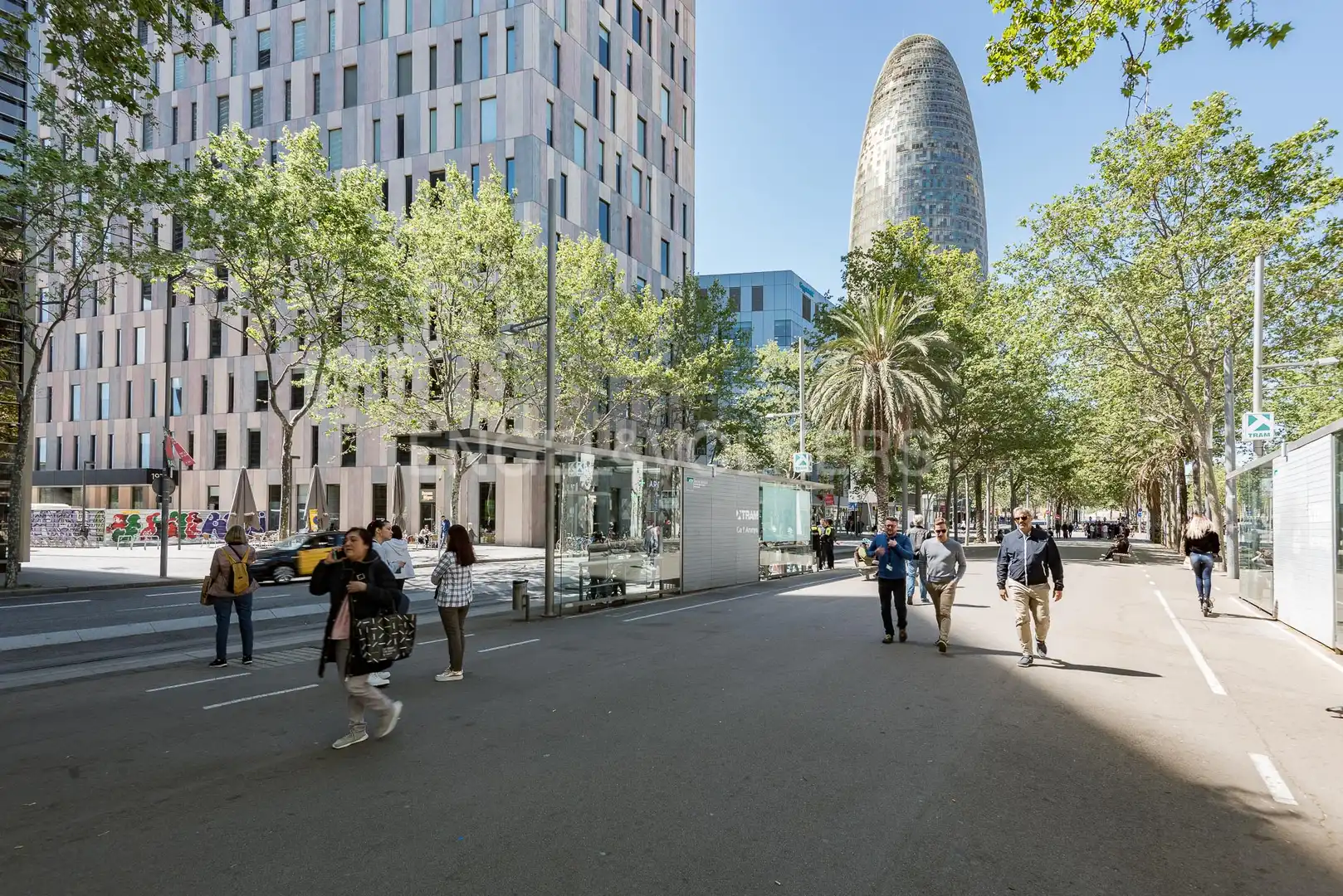 Vista exterior de Local en venta en Barcelona con Terraza
