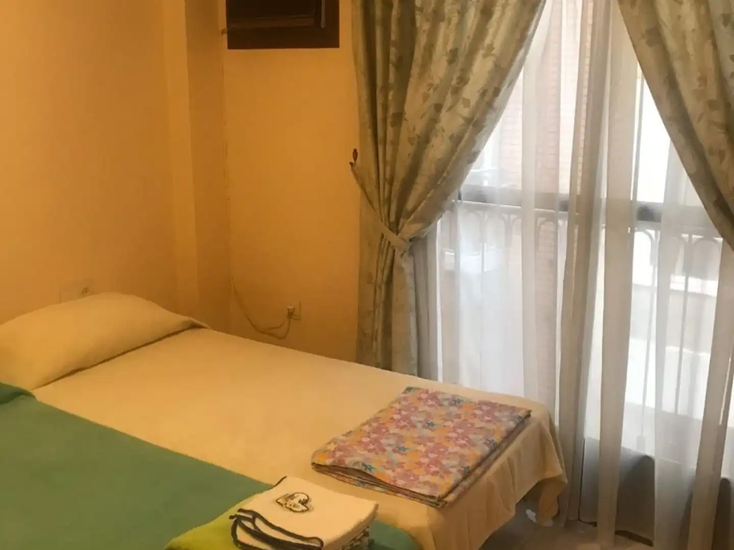 Dormitori de Apartament de lloguer en Murcia amb Aire condicionat, Moblat i Rentadora