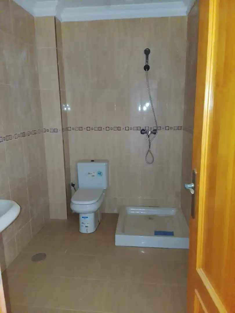 Baño de Casa o chalet en venta en El Picazo   con Balcón