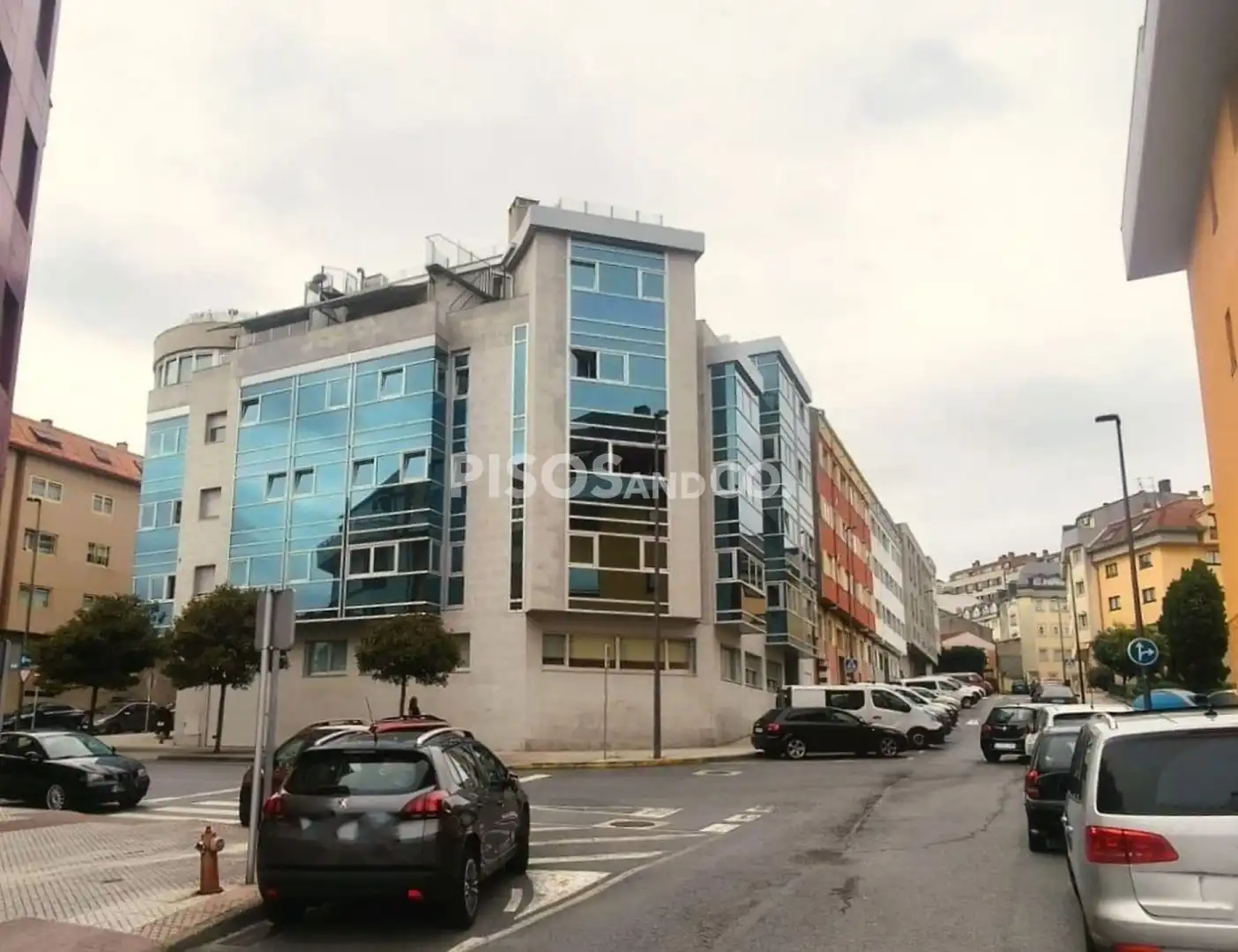 Vista exterior de Pis en venda en Cambre  amb Calefacció, Terrassa i Traster