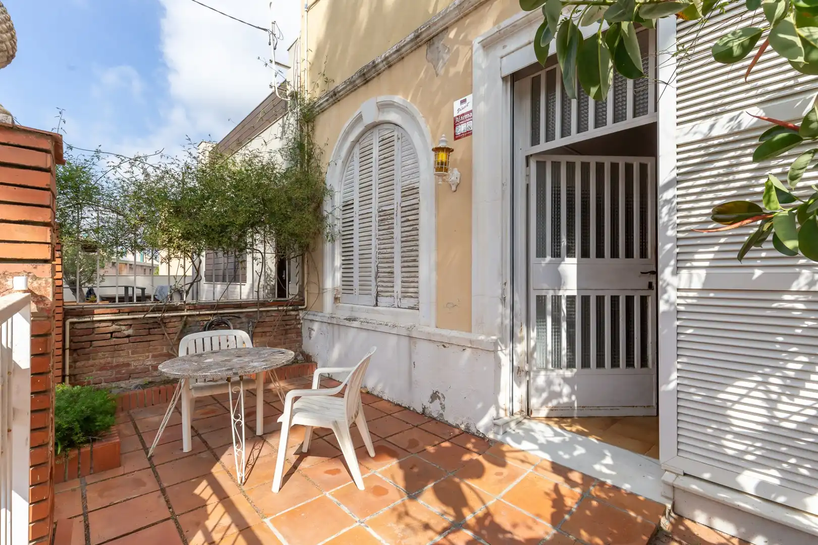 Terraza de Casa adosada en venta en Esplugues de Llobregat con Calefacción, Terraza y Alarma
