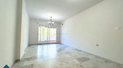 Foto 2 de Pis en venda a Los Jardines de Marbella - La Ermita, Málaga