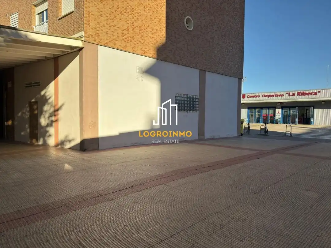 Geschaftsraum zum Verkauf in  Logroño