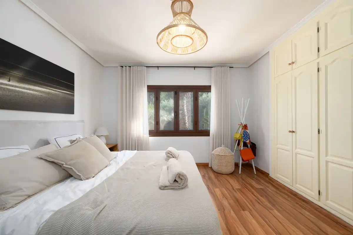 Habitación de Casa o chalet en venta en Elche / Elx con Aire acondicionado, Calefacción y Jardín privado
