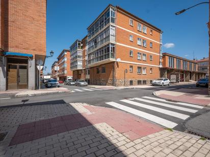 Vista exterior de Pis en venda en Ávila Capital amb Calefacció i Terrassa