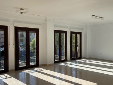 Appartamento con balcone in affitto a Plaza Mayor