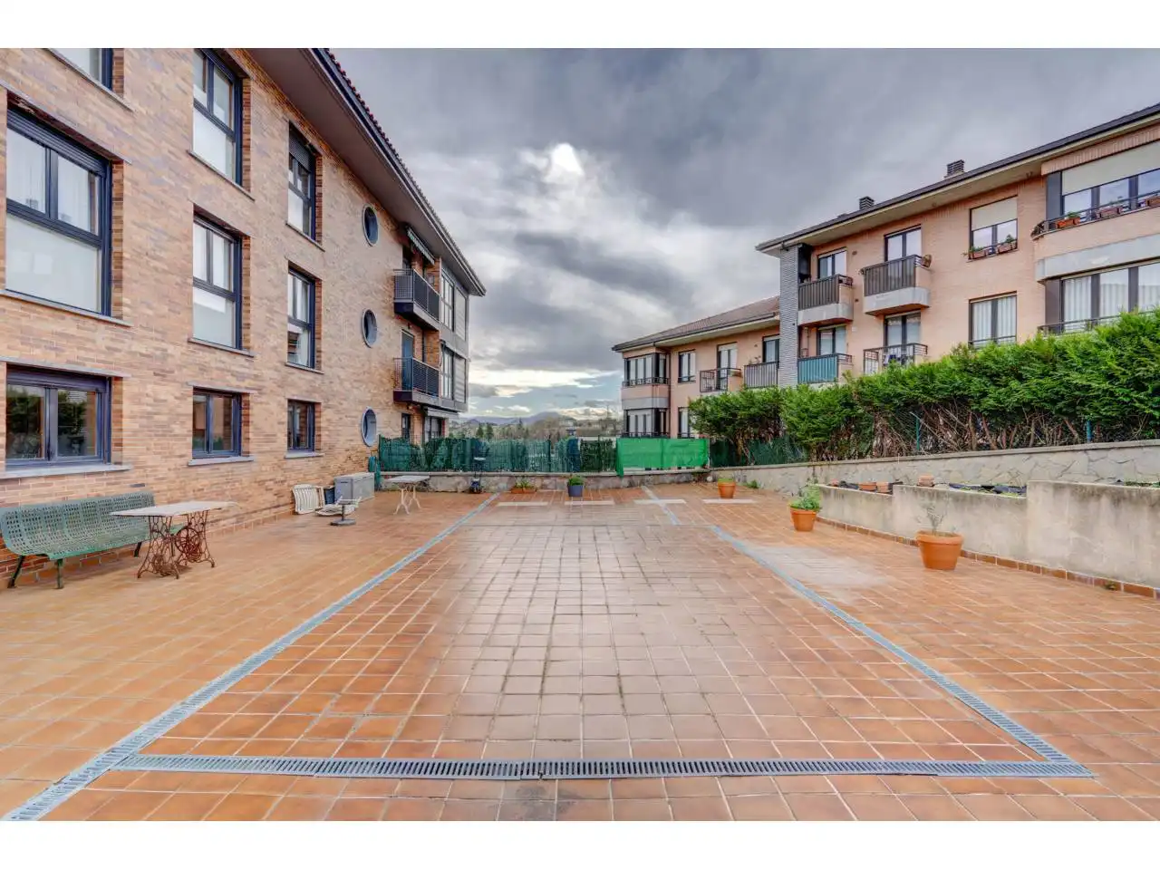 Exterior view of Flat for sale in Donostia - San Sebastián   with Heating, Private garden and Terrace