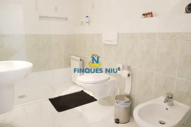 Casa con piscina en venta en Carrer Sant Martí, imagen 144