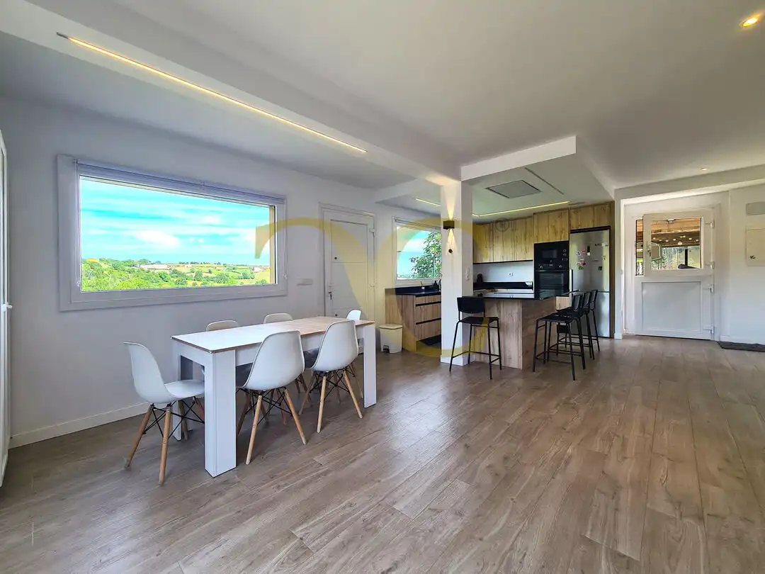 Cocina de Casa o chalet en venta en Gijón  con Calefacción, Jardín privado y Balcón