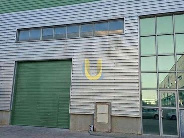 Industrial building to rent in Villaverde