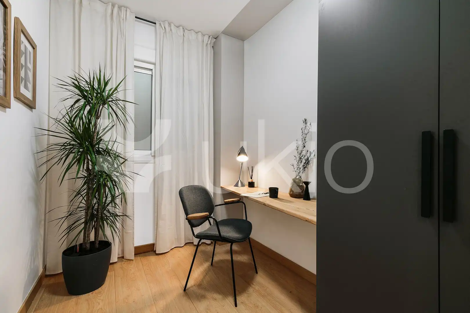 Habitación de Apartamento de alquiler en Barcelona con Aire acondicionado, Calefacción y Amueblado