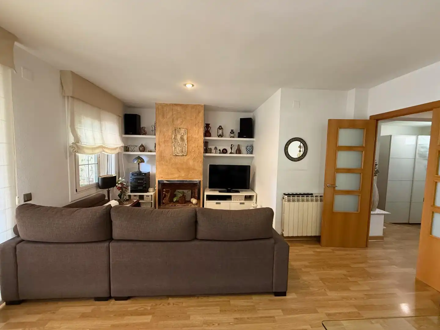 Sala de estar de Casa o chalet en venta en Barberà del Vallès con Calefacción, Jardín privado y Terraza