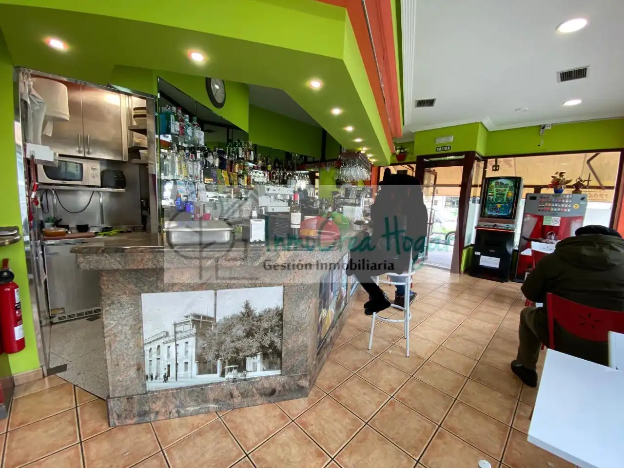 Commercial properties for transfer in Vigo   with Air Conditioner and Furnished