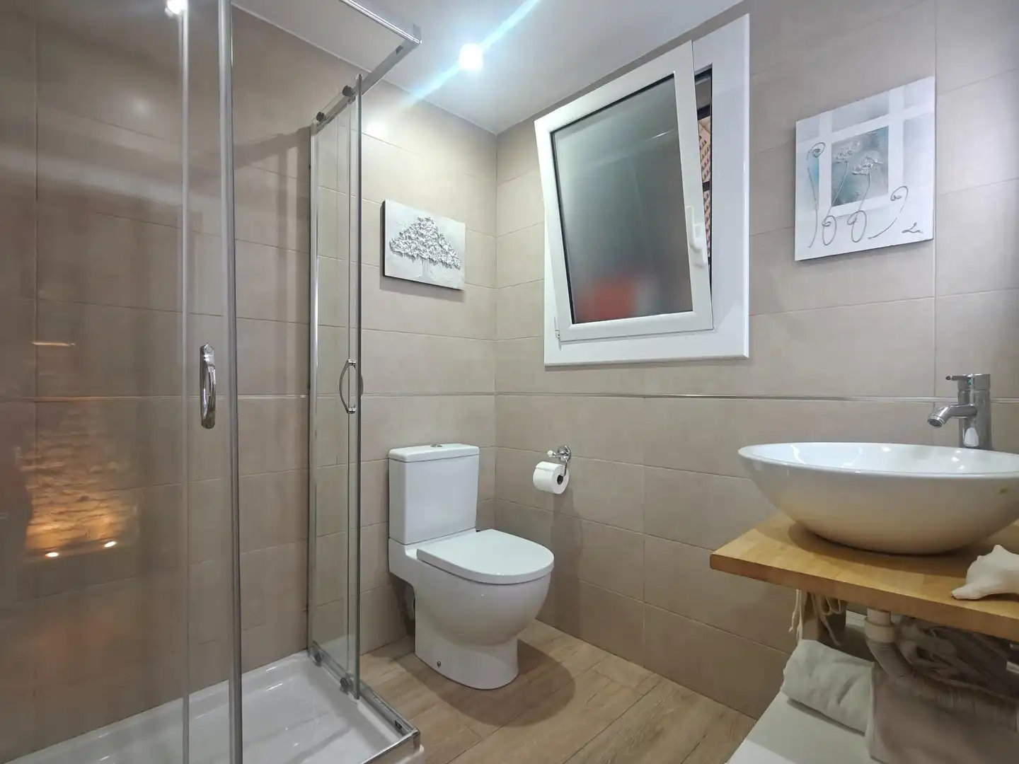 Baño de Apartamento en venta en Barcelona con Aire acondicionado, Calefacción y Terraza