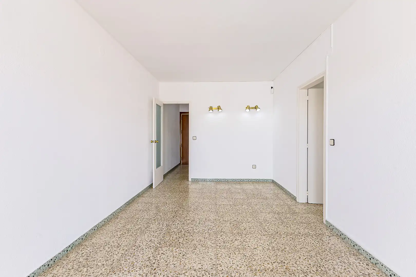 Flat for sale in Sant Boi de Llobregat  with Heating, Terrace and Balcony