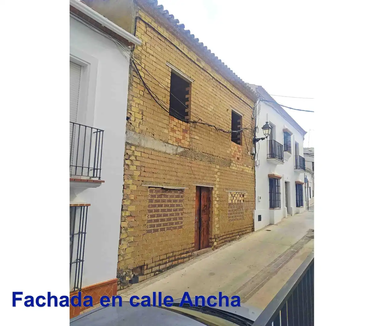 Vista exterior de Casa o xalet en venda en Montellano amb Terrassa, Traster i Balcó