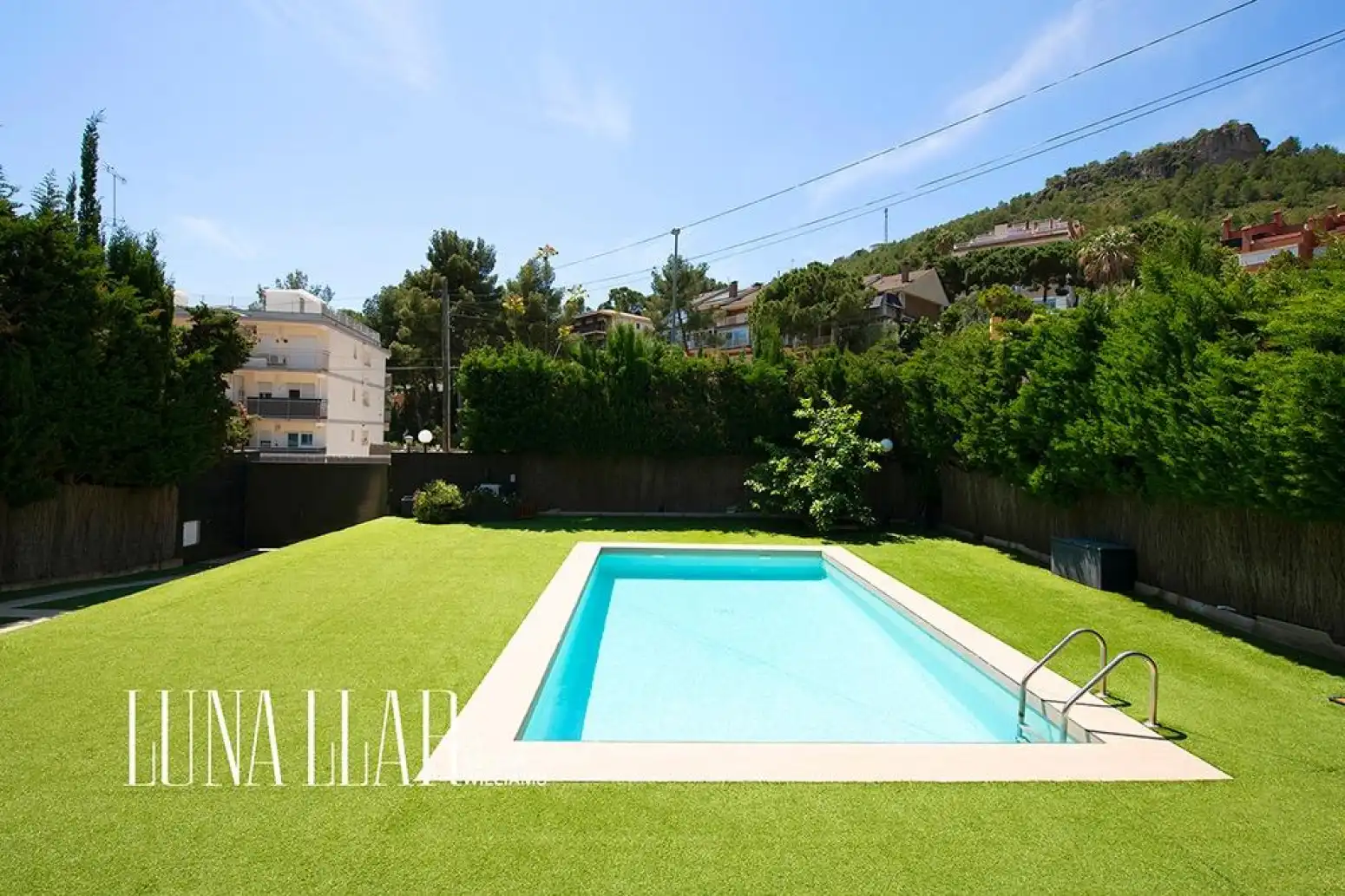 Swimming pool of Houses for sale in Castelldefels  with Air Conditioner, Heating and Parquet flooring