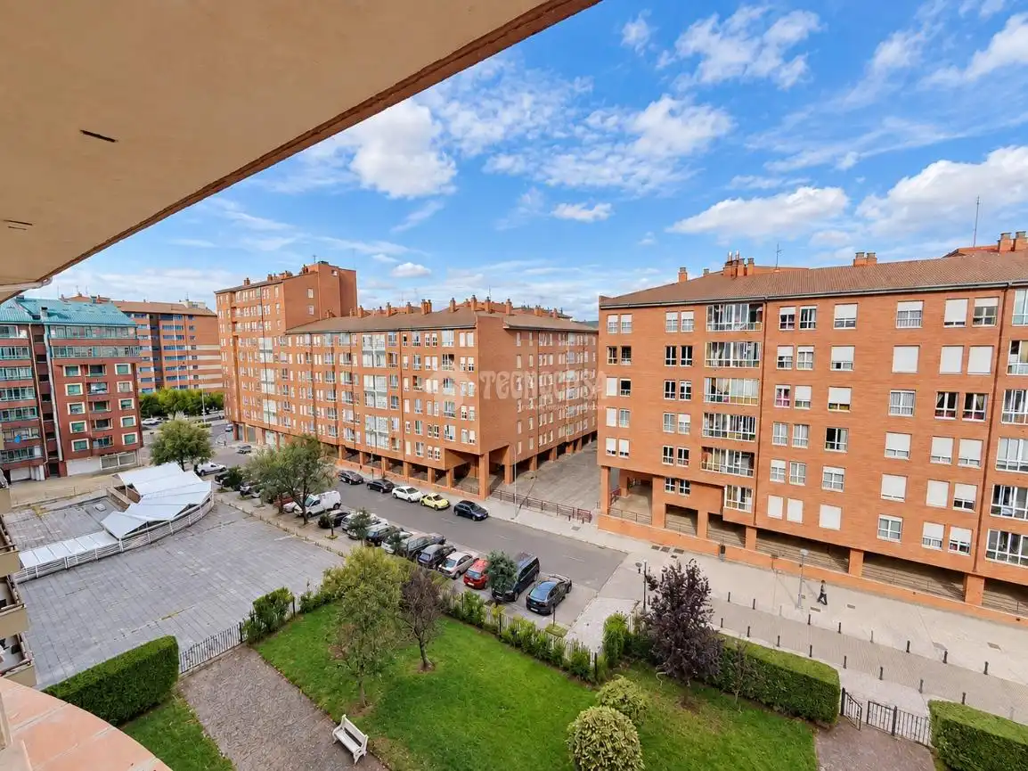 Flat with lift for sale in C. Abad de Santullán, imagen 5