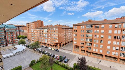 Foto 5 de Piso en venta en C. Abad de Santullán, Las Eras de Renueva, León Capital