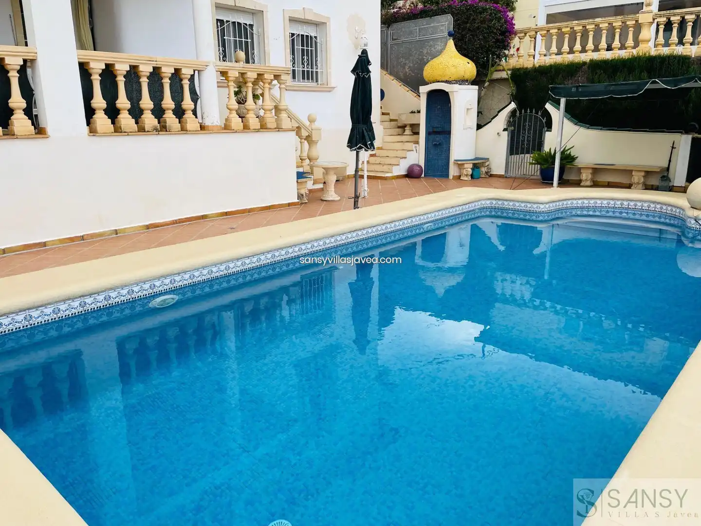 Swimming pool of Houses for sale in Dénia  with Air Conditioner and Storage room
