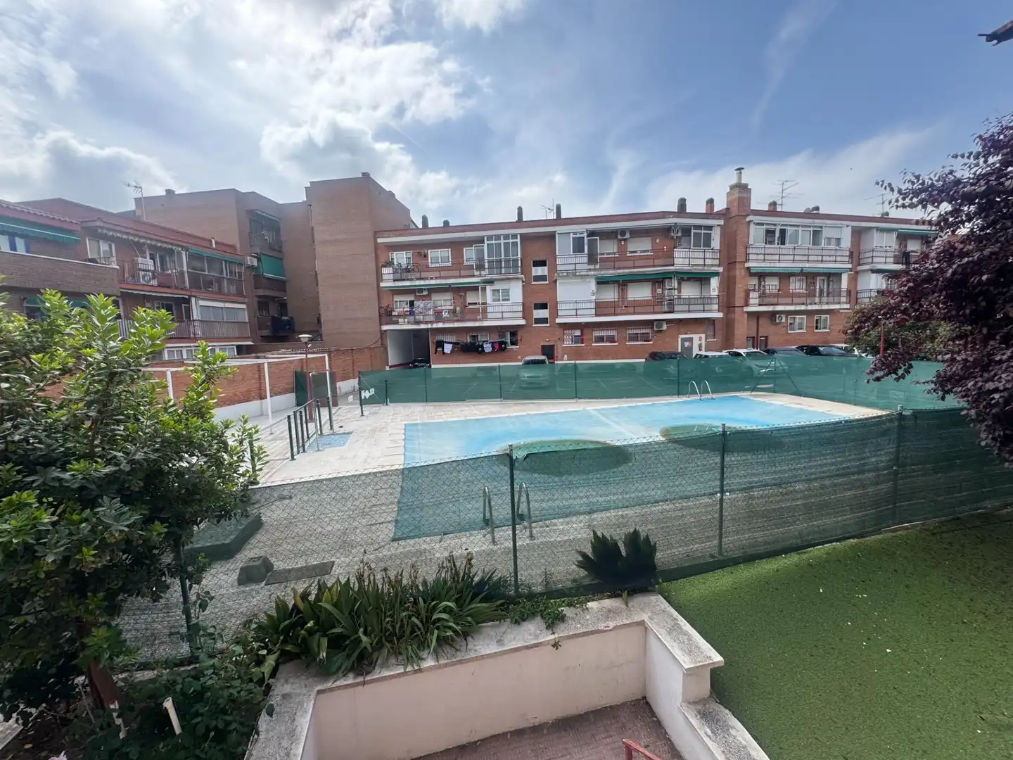 Swimming pool of Flat for sale in Madrid  with Heating and Community pool