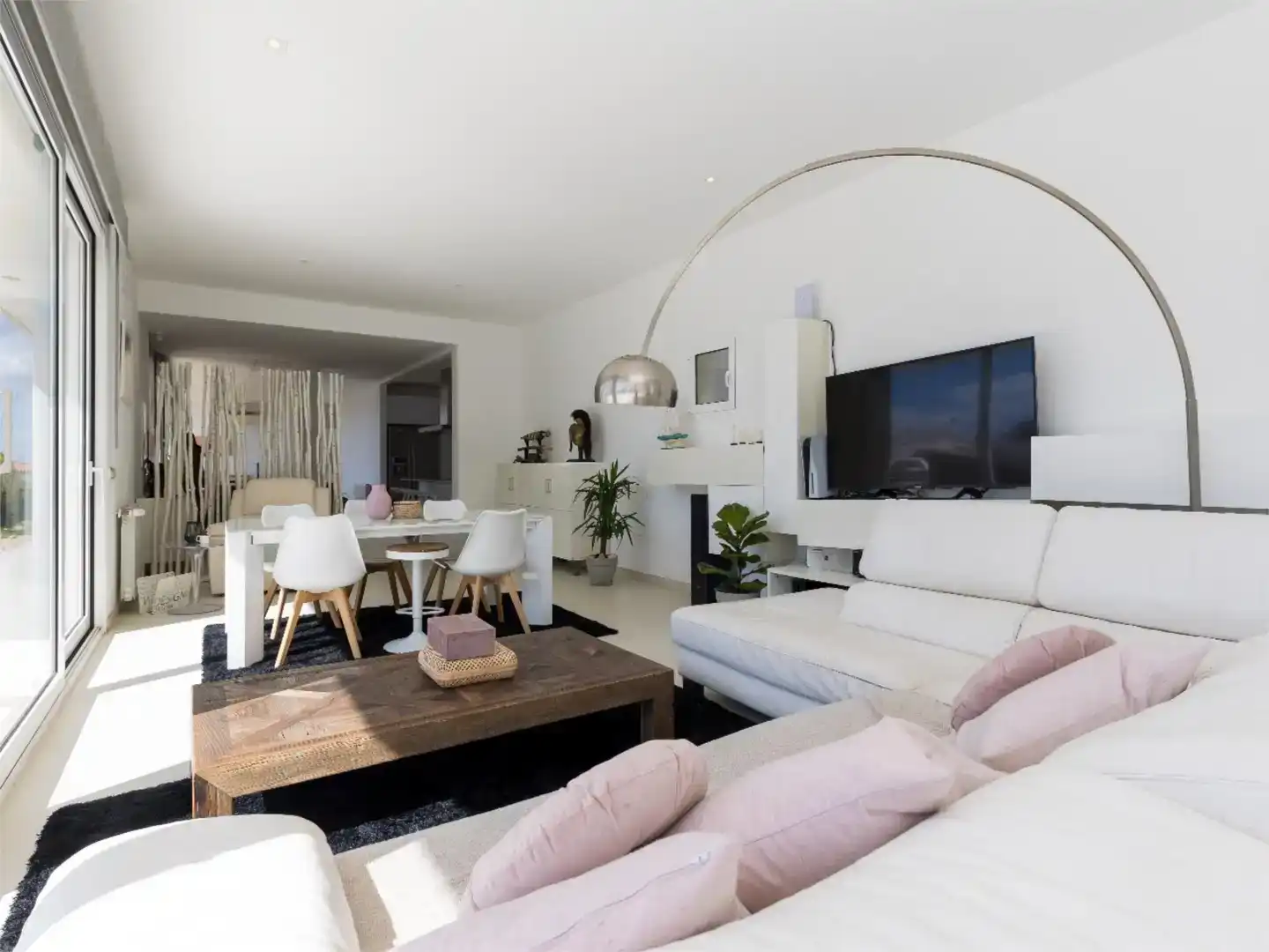 Sala d'estar de Casa o xalet en venda en Sant Lluís amb Aire condicionat, Piscina i Balcó