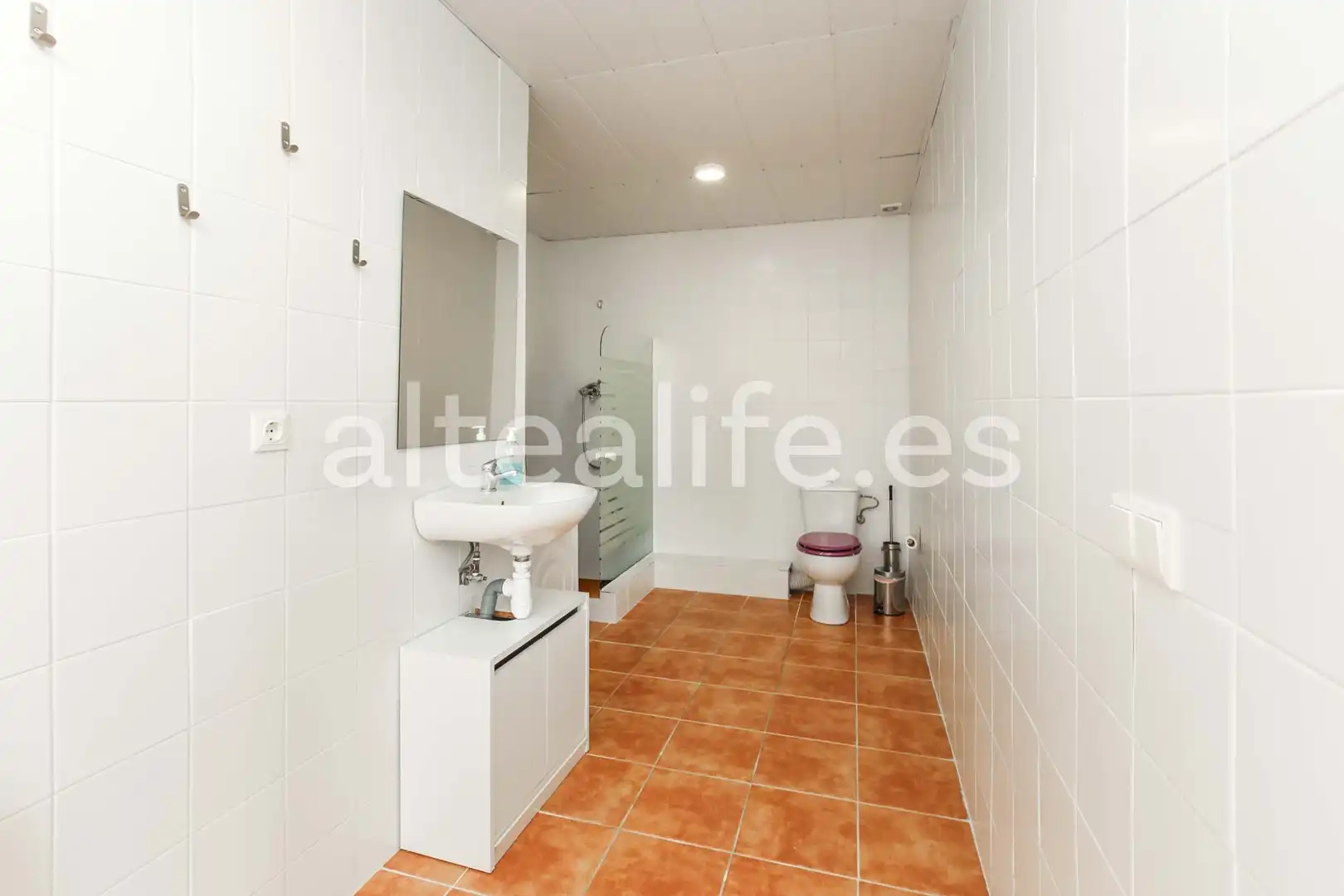 Badezimmer von Geschaftsraum zum Verkauf in Calpe / Calp mit Terrasse