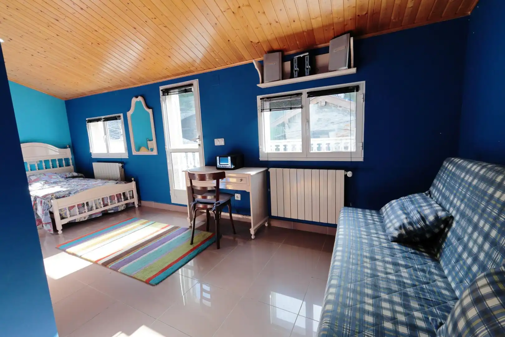 Sala de estar de Casa adosada en venta en Vega de Espinareda con Calefacción