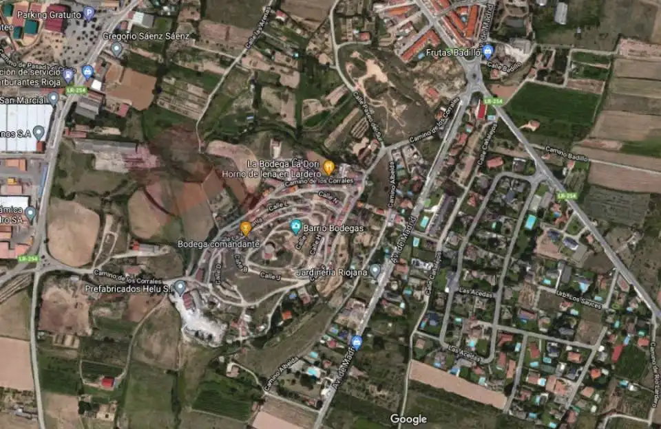 Lands and plots for sale in Lardero