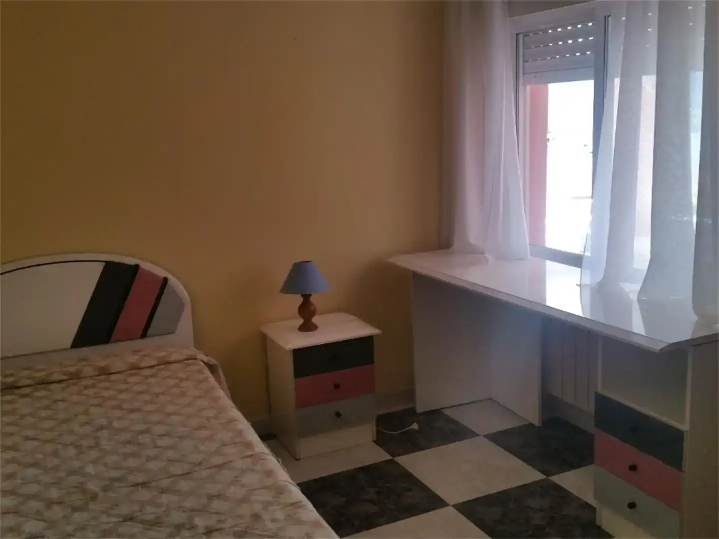 Dormitori de Casa o xalet de lloguer en Mejostilla