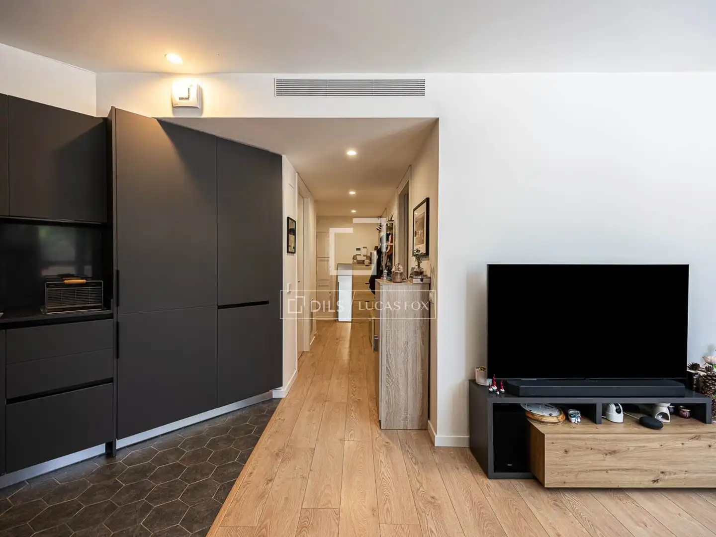 Flat for sale in Barcelona  with Air Conditioner, Terrace and Furnished
