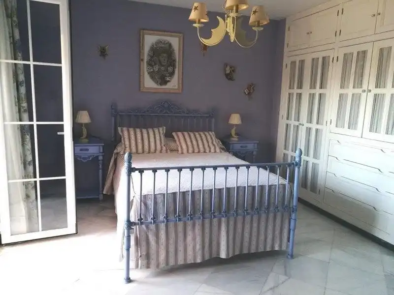 Dormitori de Casa o xalet en venda en Córdoba amb Aire condicionat, Calefacció i Jardí privat