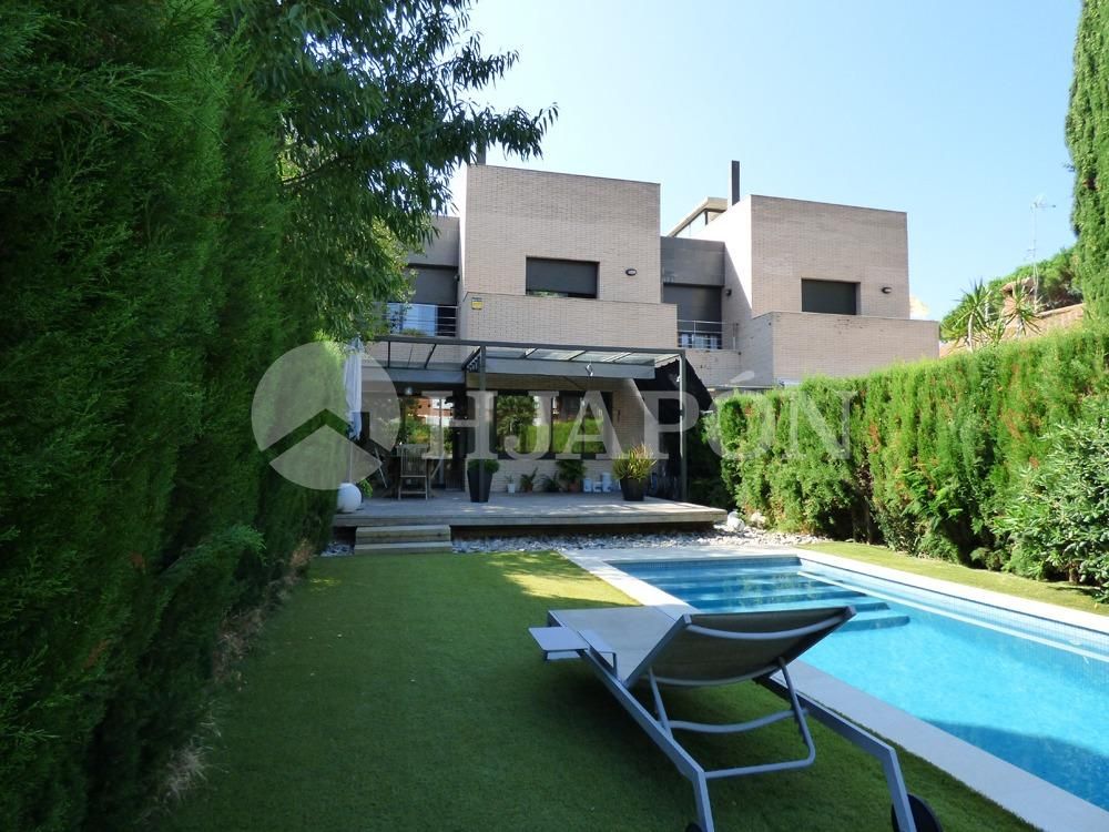 Jardí de Casa adosada en venda en Premià de Mar amb Aire condicionat, Calefacció i Jardí privat