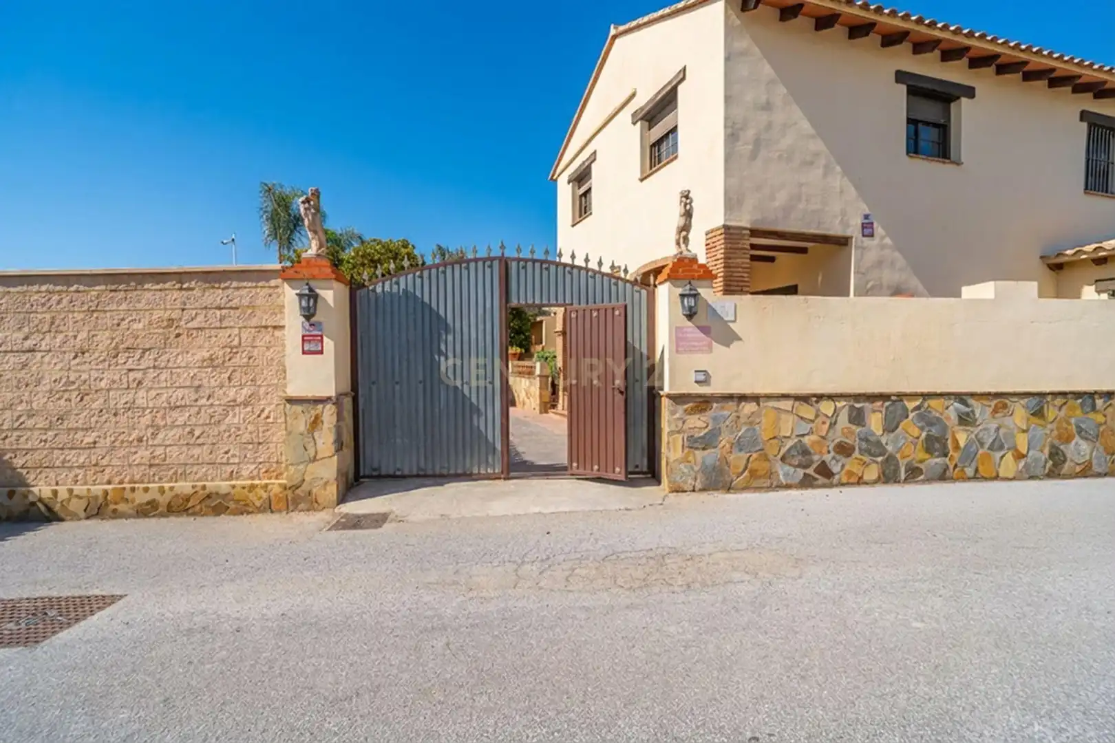 Vista exterior de Casa o chalet de alquiler en Mijas con Aire acondicionado, Jardín privado y Trastero