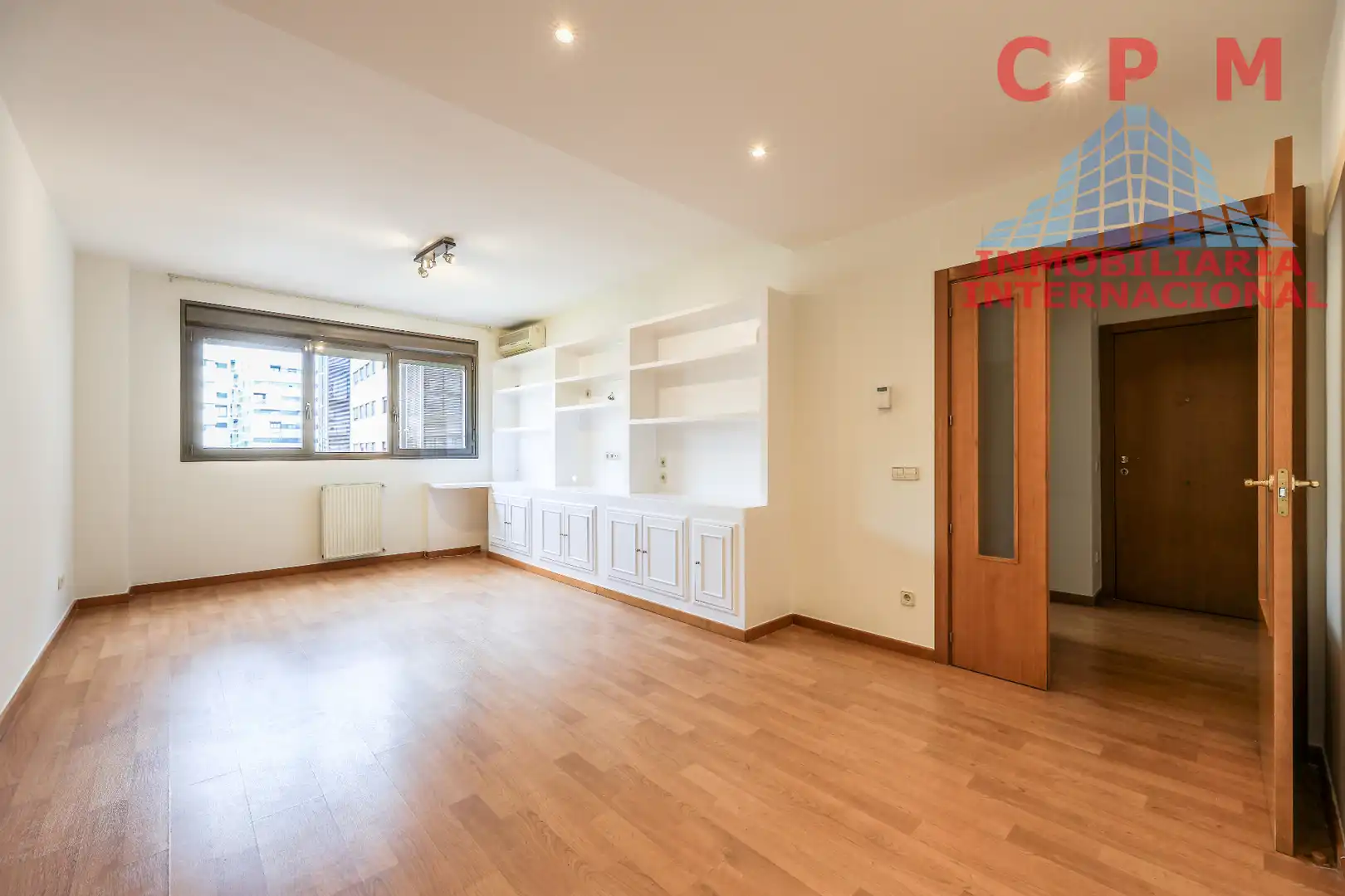 Sala d'estar de Pis de lloguer en  Madrid Capital amb Aire condicionat, Calefacció i Parquet
