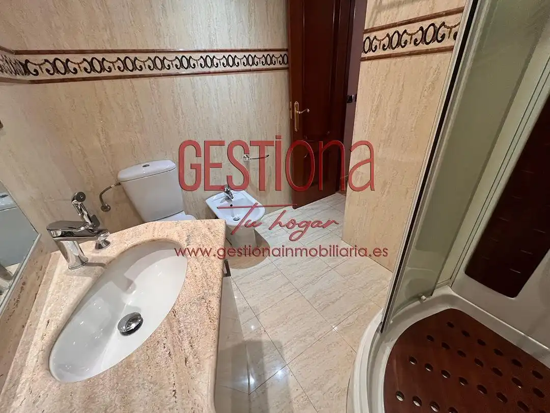 Badezimmer von Gebäude zum Verkauf in Ribamontán al Monte