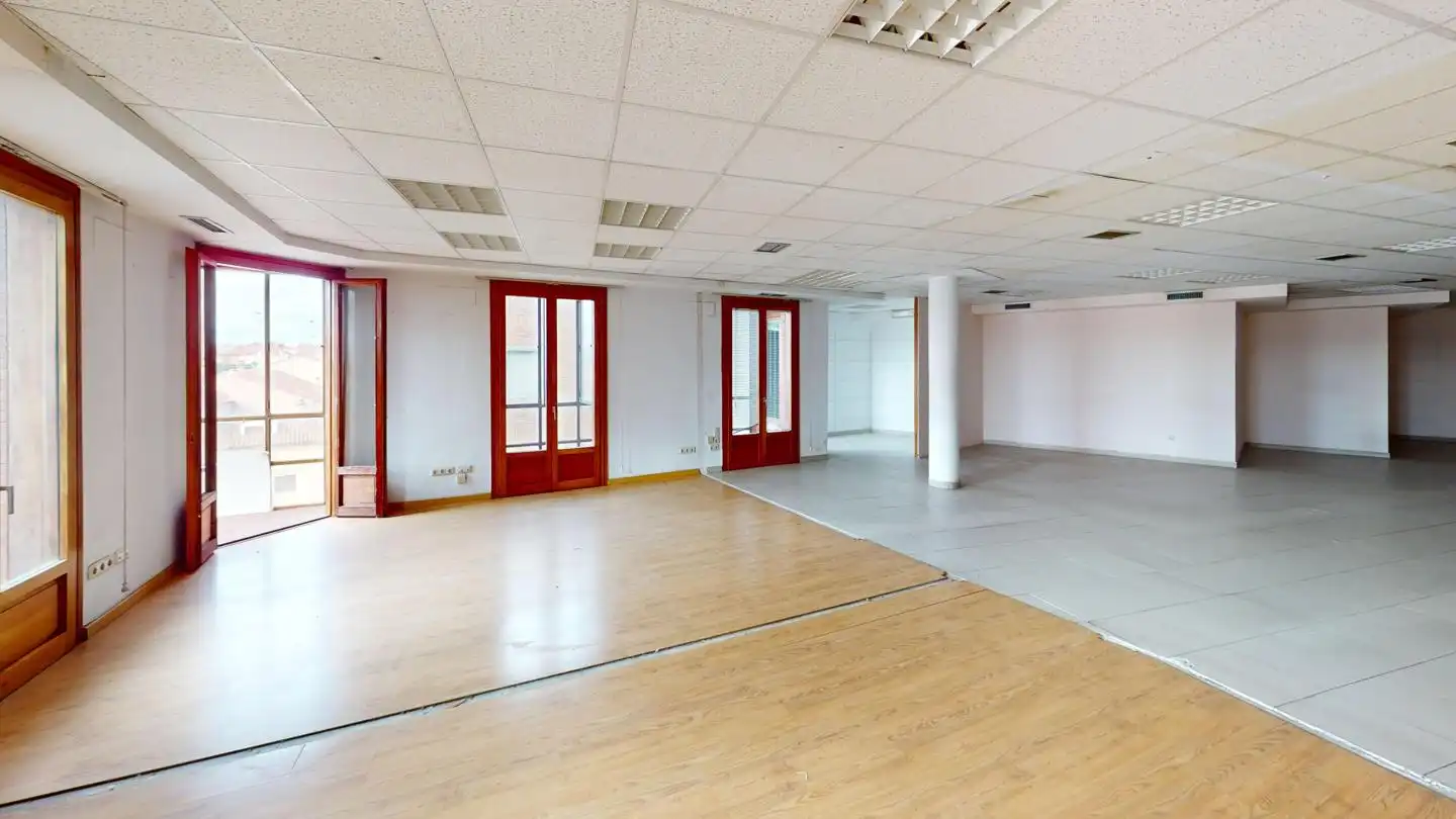 Local en venta en Ávila Capital