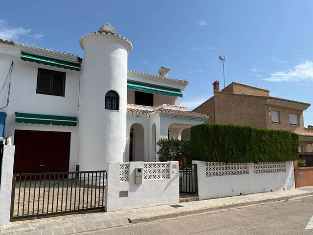 Casa-chalet en Venta en Calle Vinya en Mareny Blau