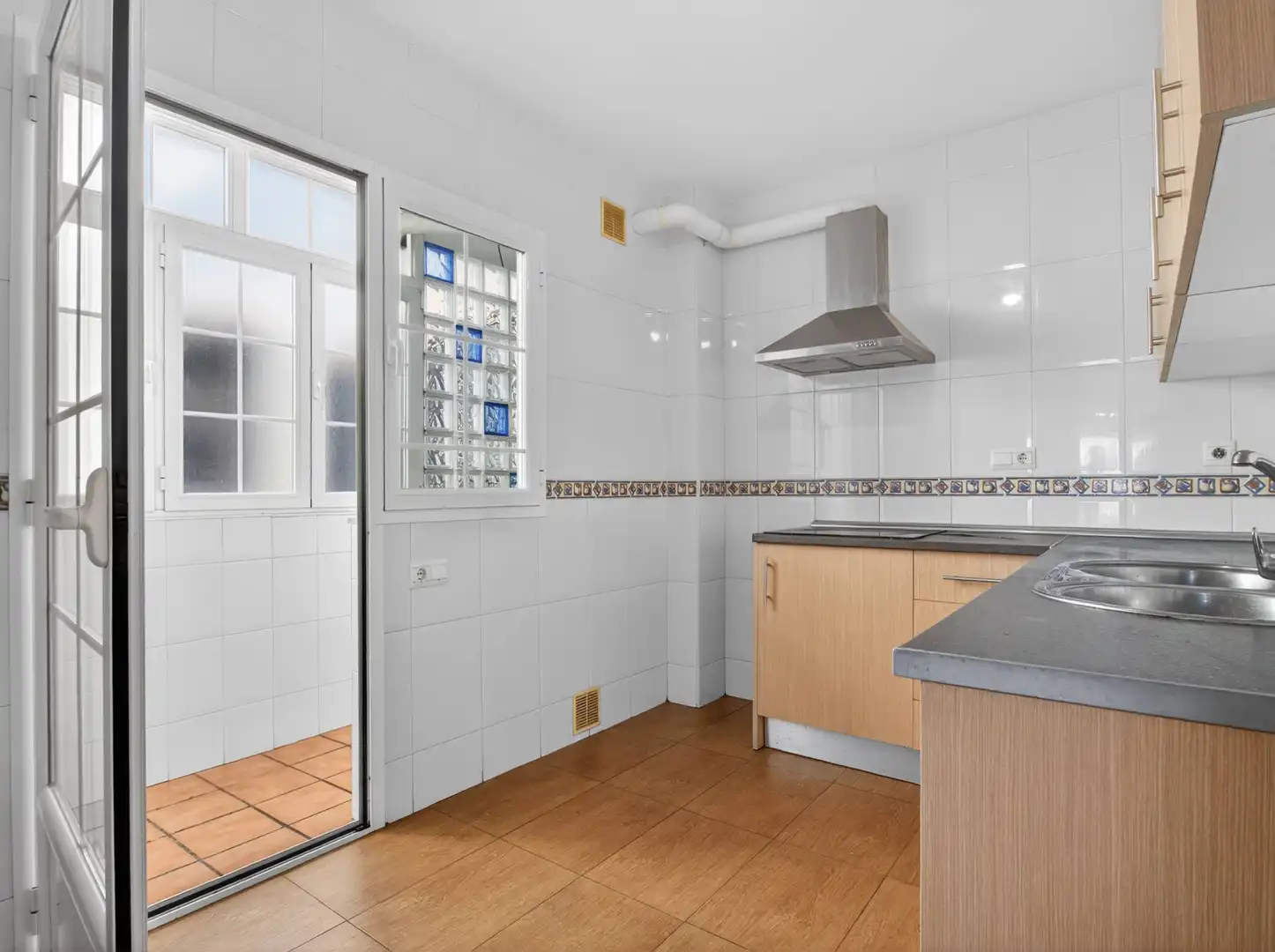 Kitchen of Flat for sale in Roquetas de Mar  with Terrace
